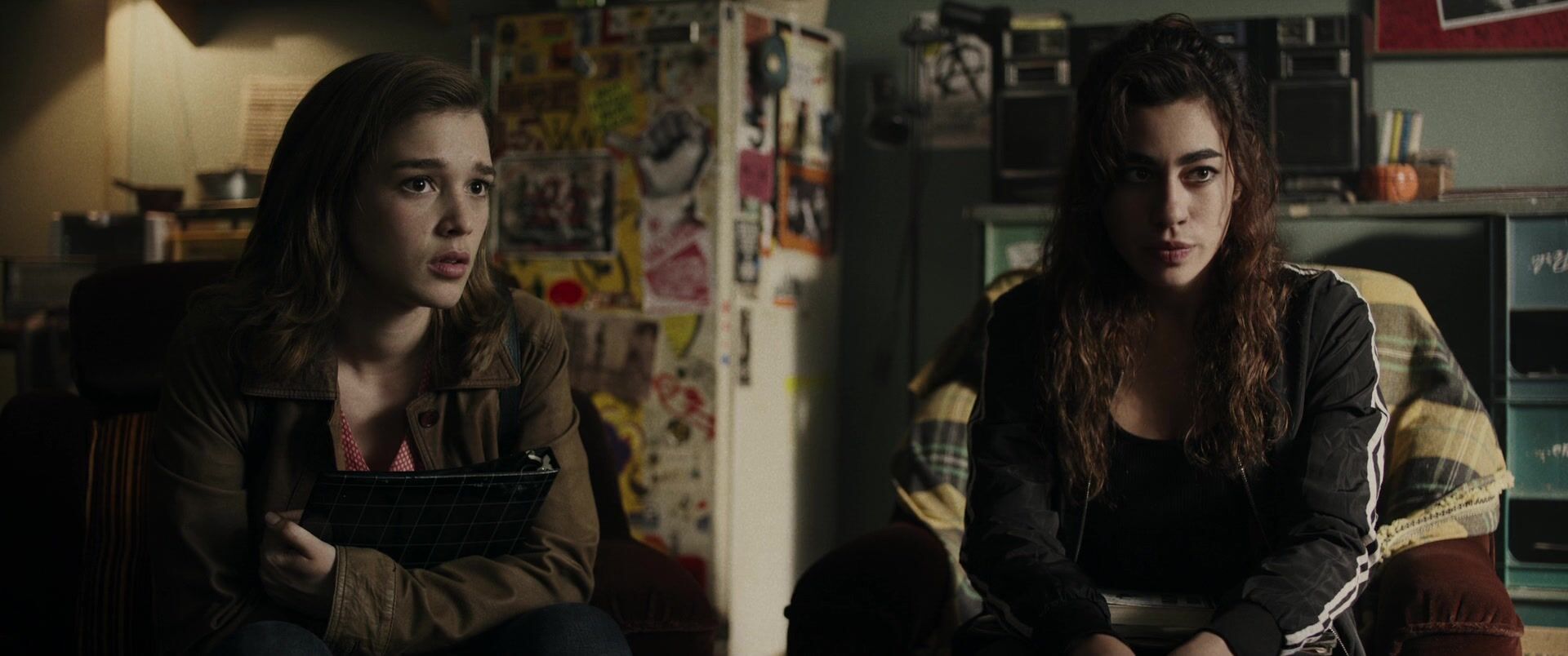 La niña de la comunión película online en español